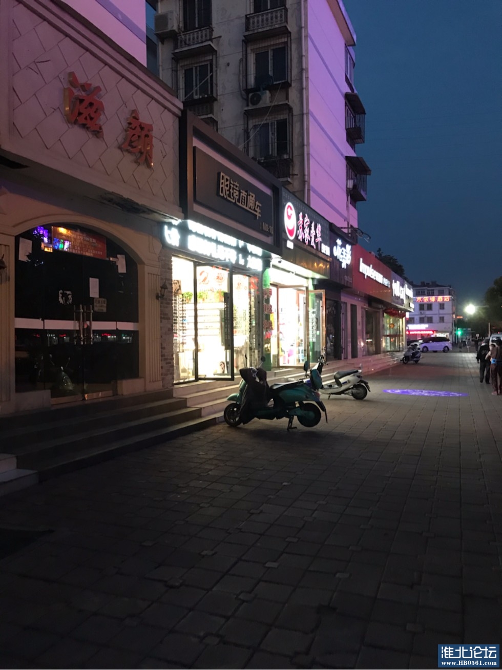 204809waczssm9akcj8bfs.jpg
