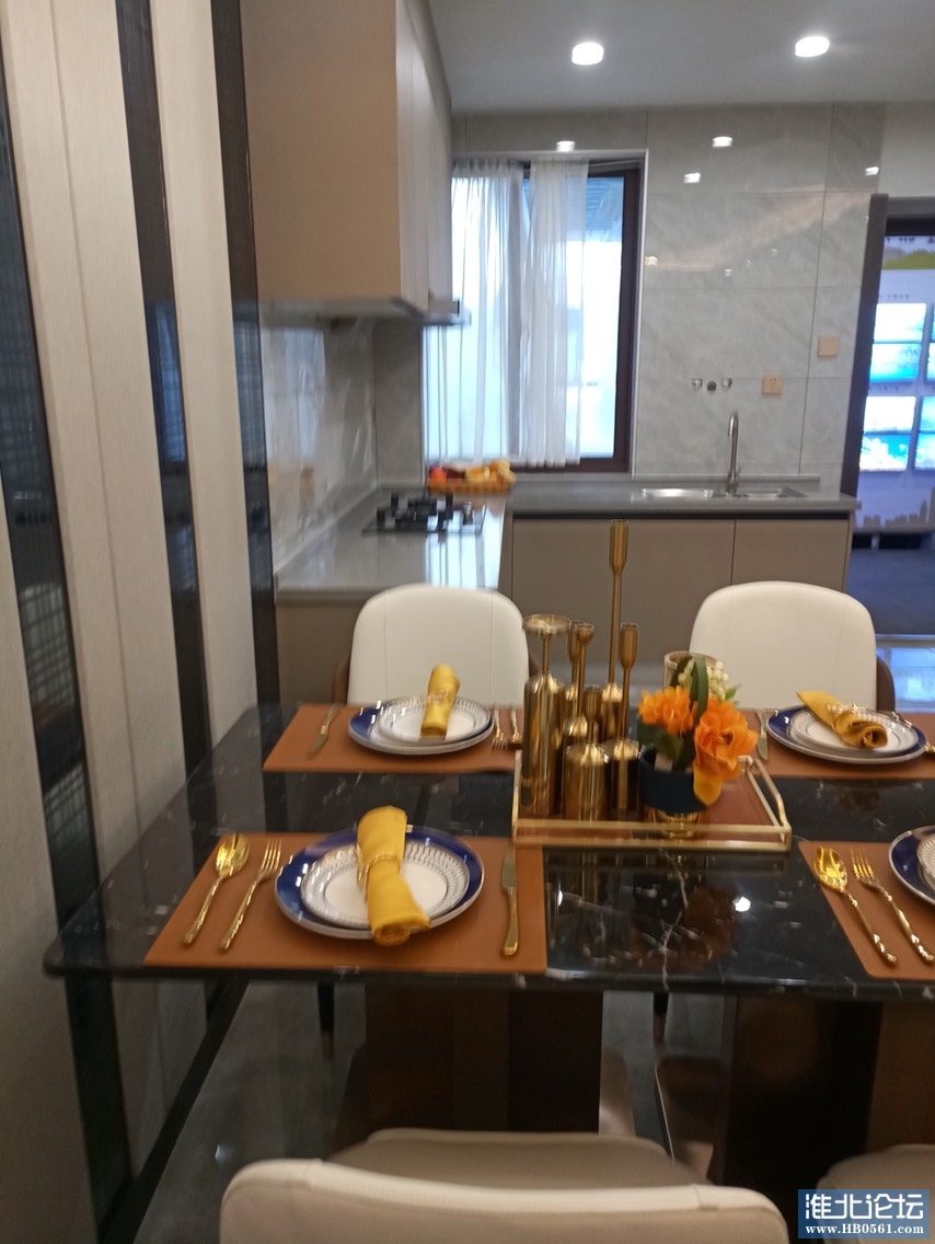 080932mc36z796kzmt3hck.jpg