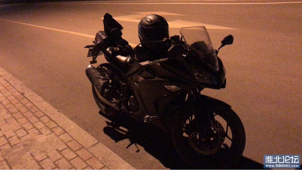 115108bme7mmjbs6buezhe.jpg