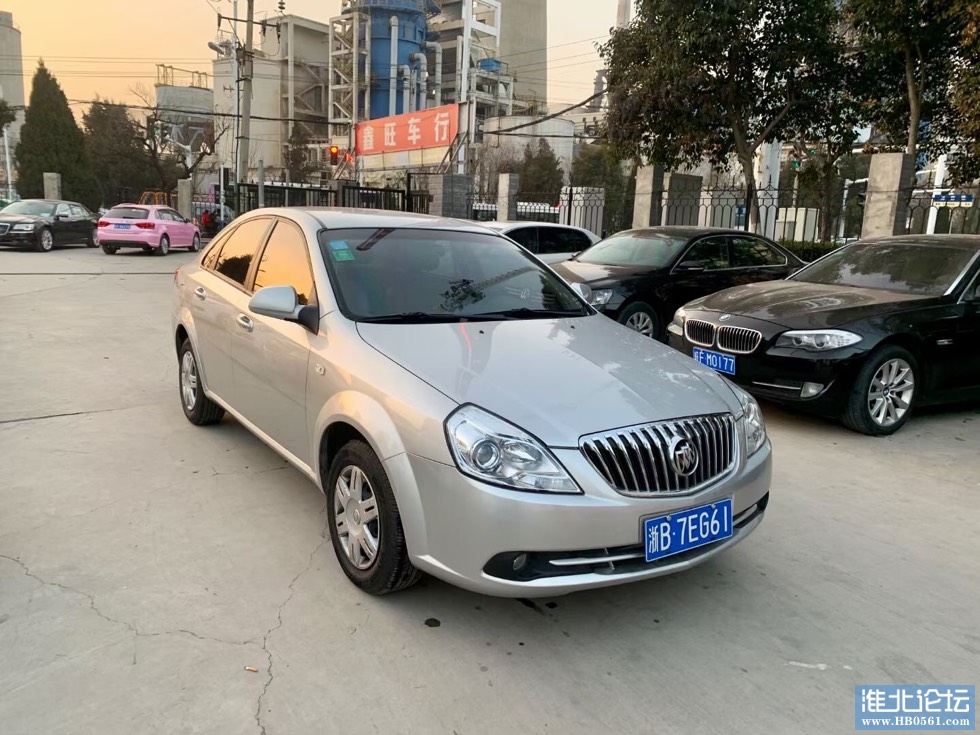 165414v5rz4440871ct5og.jpg