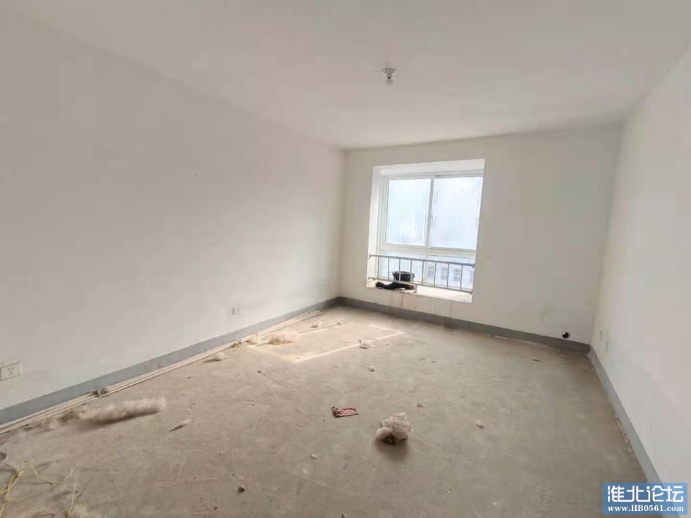 095451ngkf984efpmlme94.jpg