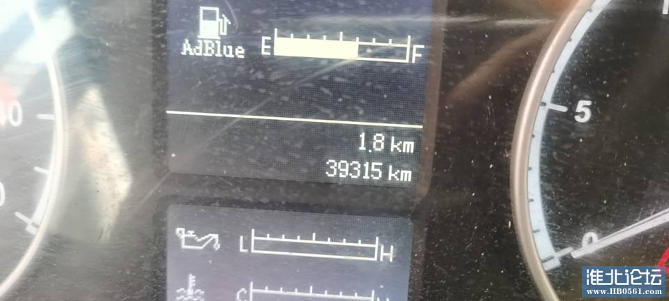 182205na77azo9677m9oo6.jpg