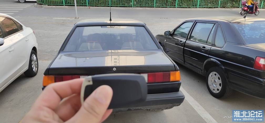 205938p22rwkvulblaglgv.jpg