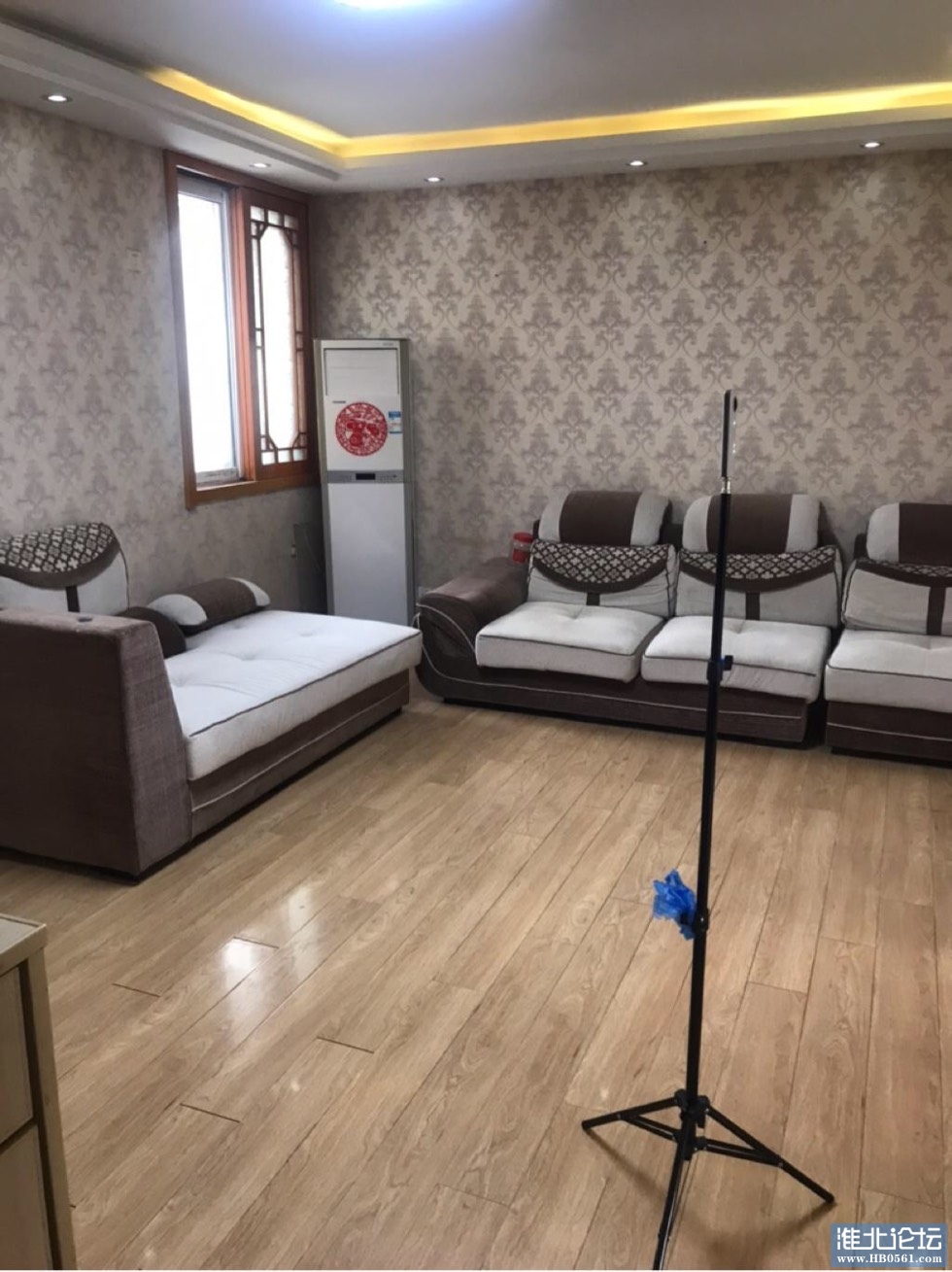 160556efu9qzk9zcj9f6cp.jpg