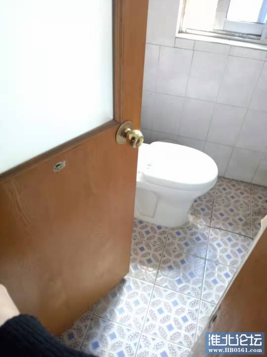 172227ua2r8l222azx2z32.jpg