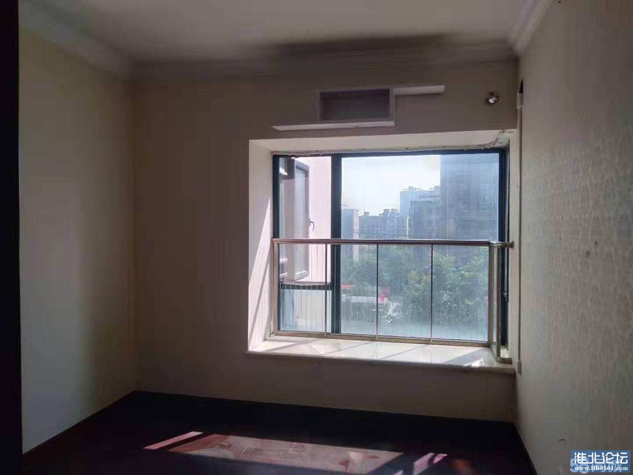 卧室南.JPG