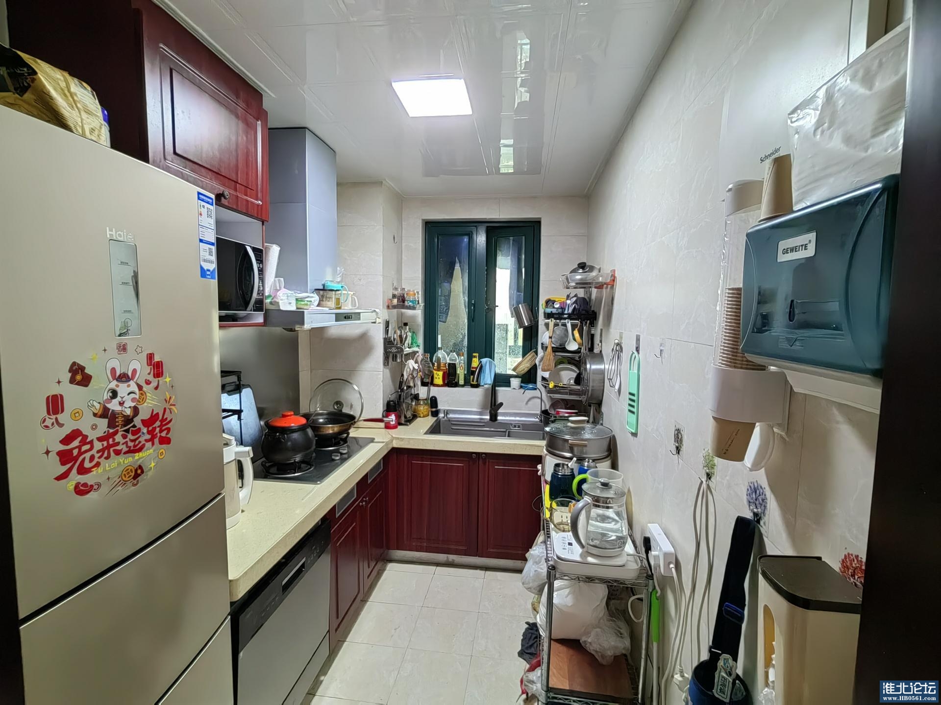 5b5bbe6d-1f4d-4bb2-84ed-2e74deb4745a.jpg