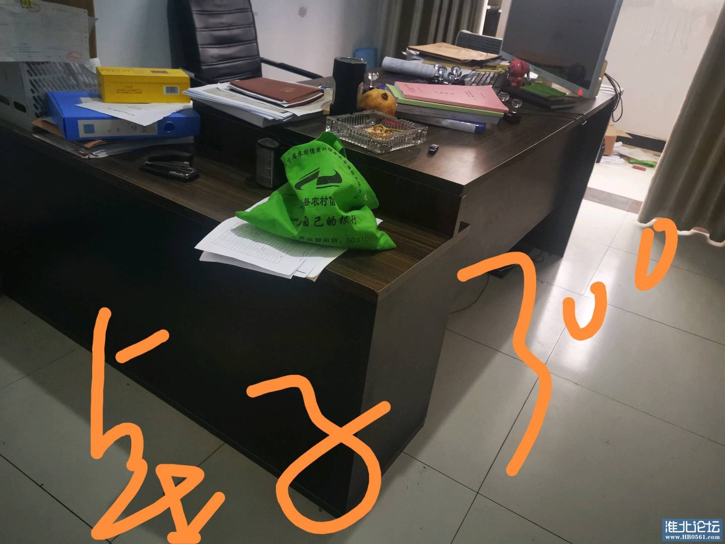 老板桌，尺寸见另一张我淘宝图