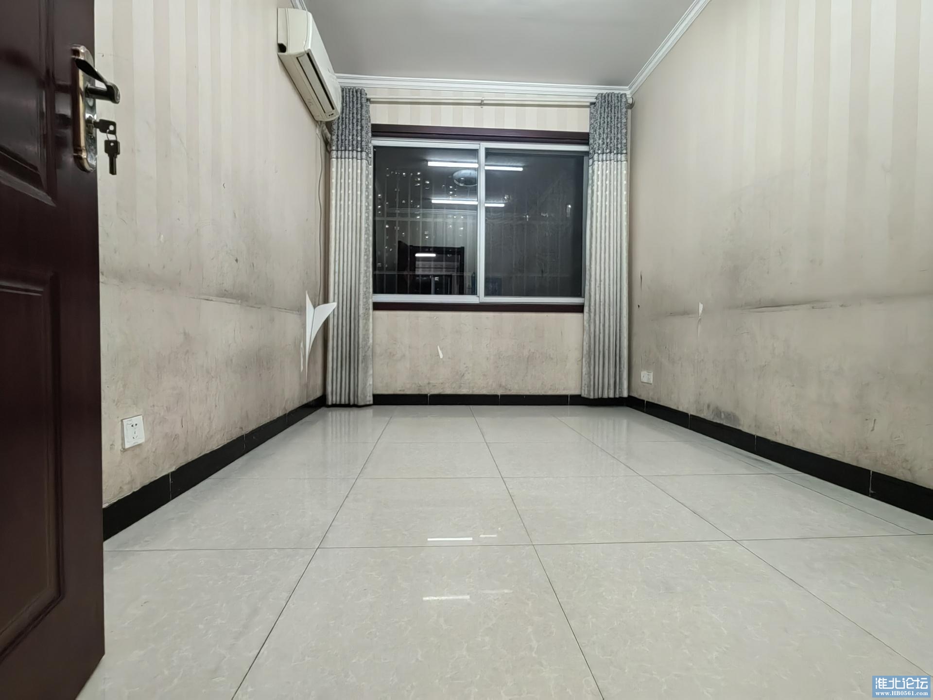 295f5cf0-9b9f-4ab6-a116-0bf38c4c32d9.jpg